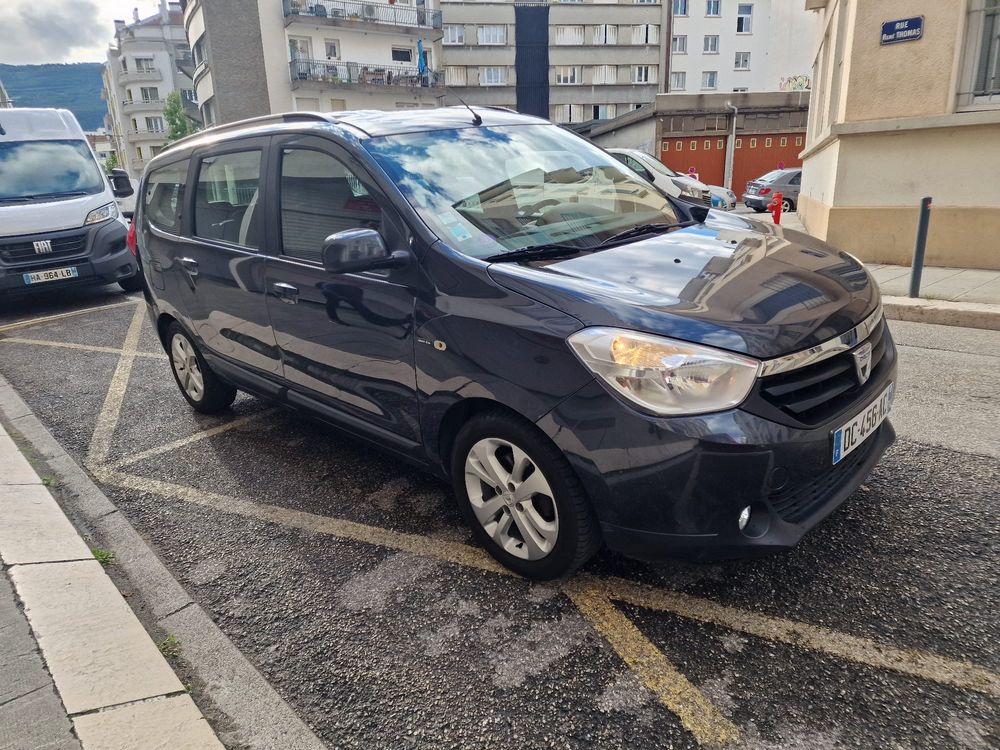 Lodgy 1.2 TCe 115 5 places Ambiance 2014 occasion 38000 Grenoble