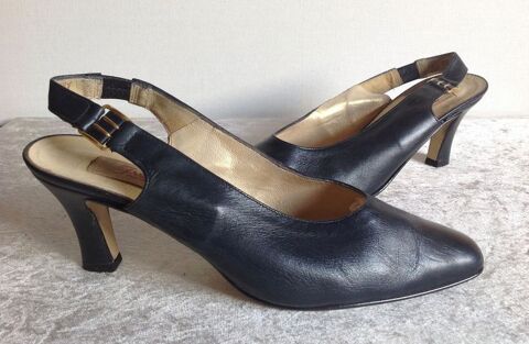 ESCARPINS OUVERTS BLEU MARINE J.METAYER T39/40 Envoi Possibl 27 Tr�gunc (29)