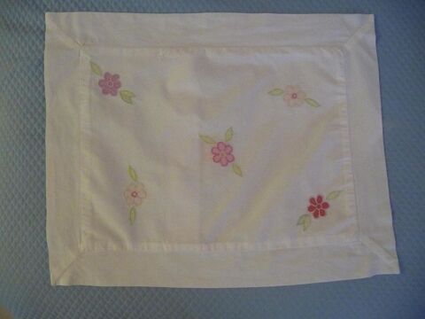 Housse de coussin - N E U V E 6 Celles-sur-Belle (79)