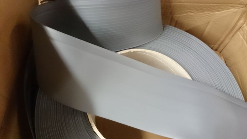 50 ml Plinthe PVC Souple en Rouleau gris fonc&eacute; NEUF Bricolage