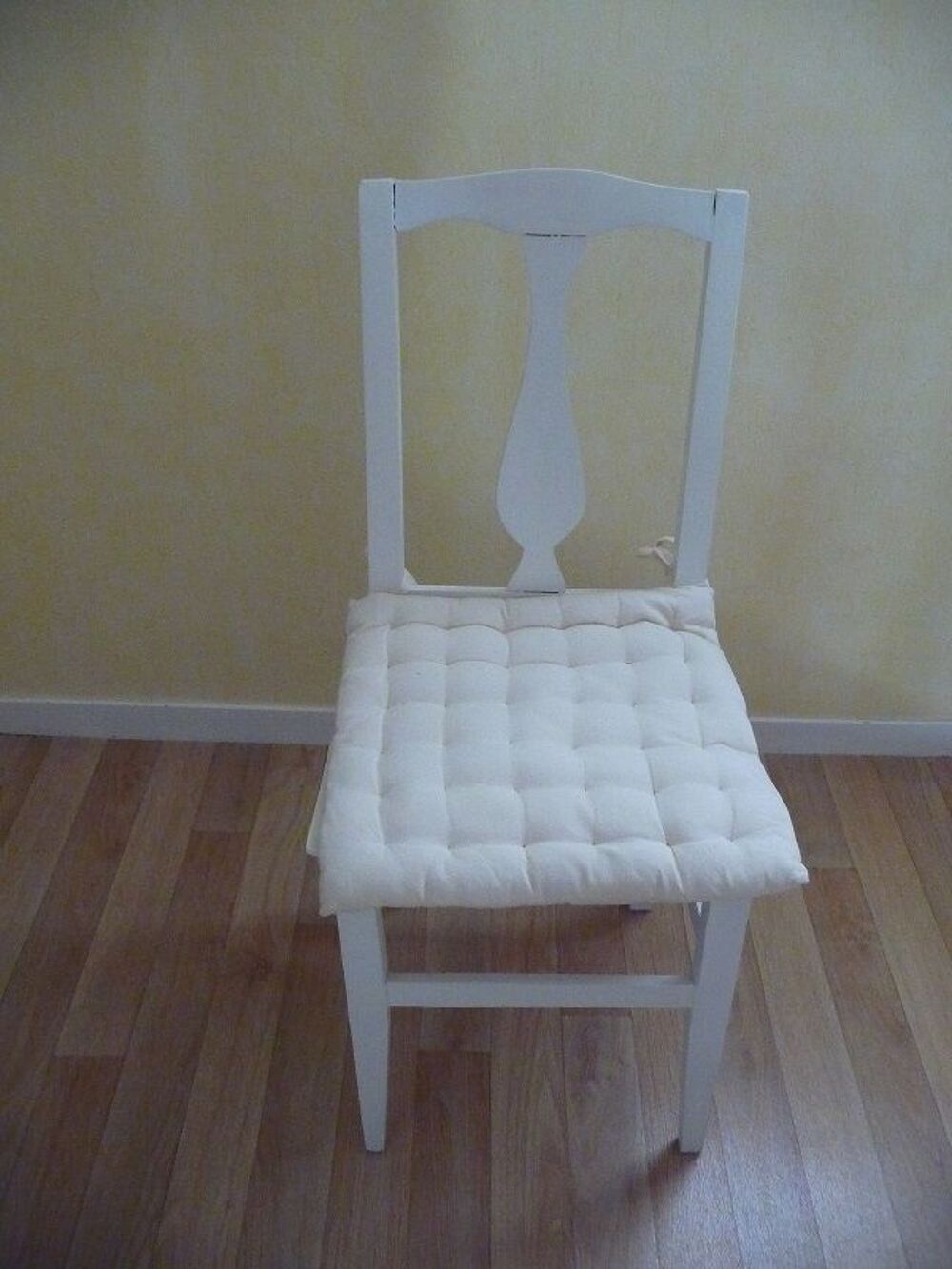 Coiffeuse couleur blanc lin et sa chaise et son coussin Meubles