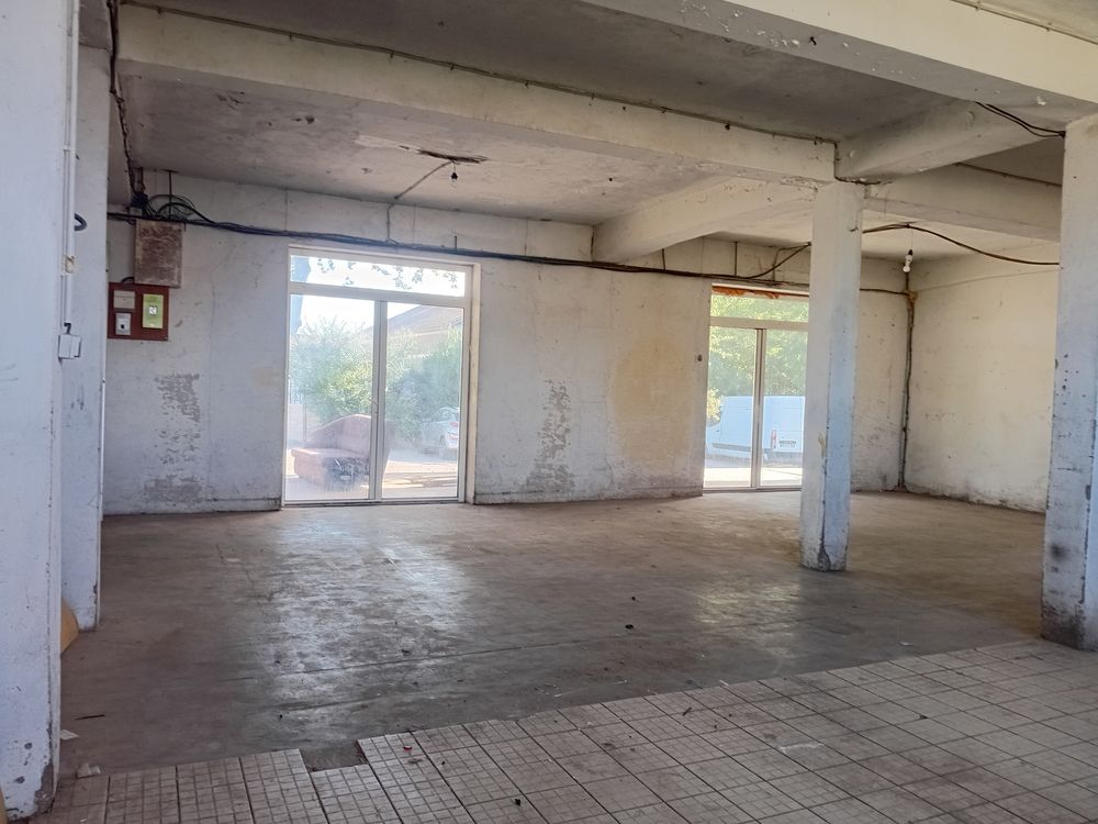 Location Autre Local commercial proche de Clermont l Hérault Nébian