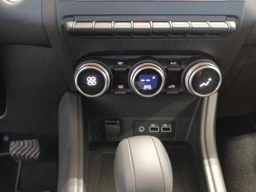 Captur E-Tech hybride 145 Equilibre 2024 occasion 08000 Charleville-M&eacute;zi&egrave;res