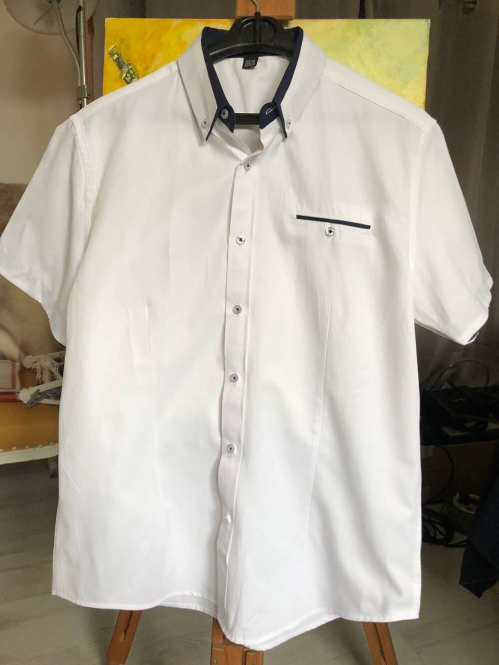 chemise blanche homme taille XS neuve jamais port&eacute;e Vêtements