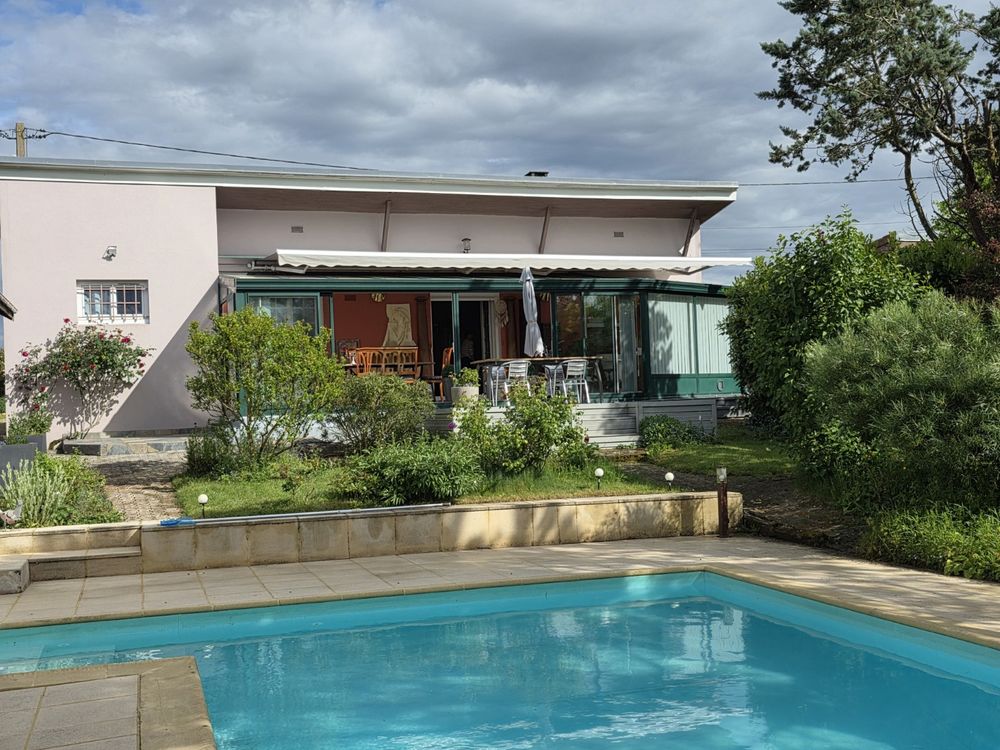 Vente Maison Belle situation avec vue. Jardin paysager et piscine. Saint-gengoux-le-national