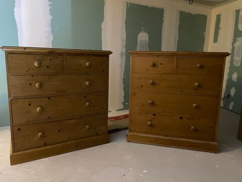DEUX COMMODES INTERIORS IDENTIQUES 350 Verrires-le-Buisson (91)