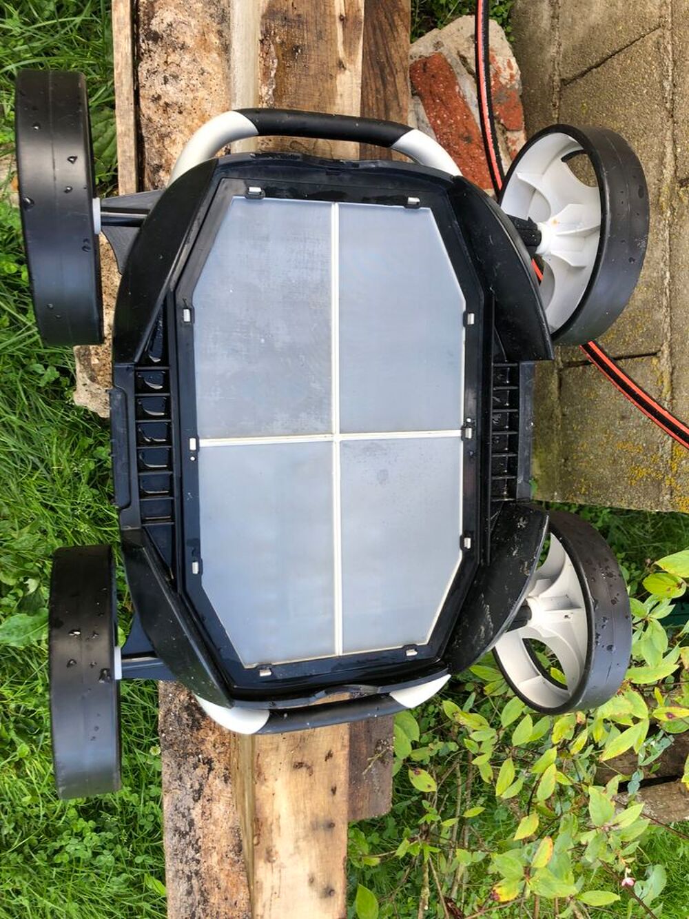 robot piscine avec batterie Jardin
