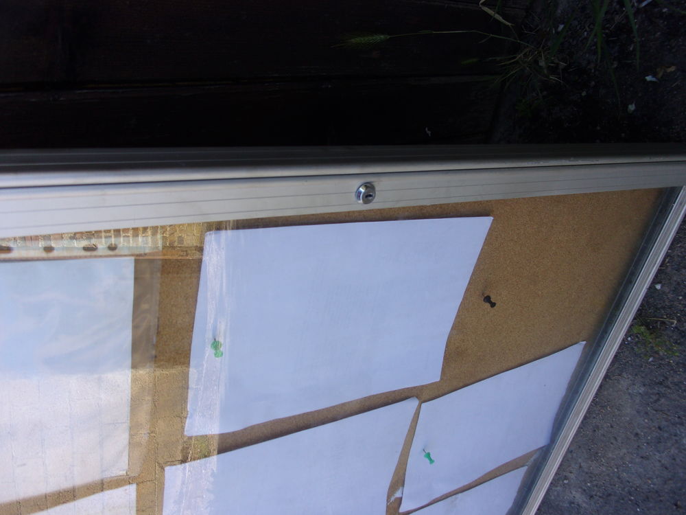 vitrine d affichage interieur Meubles