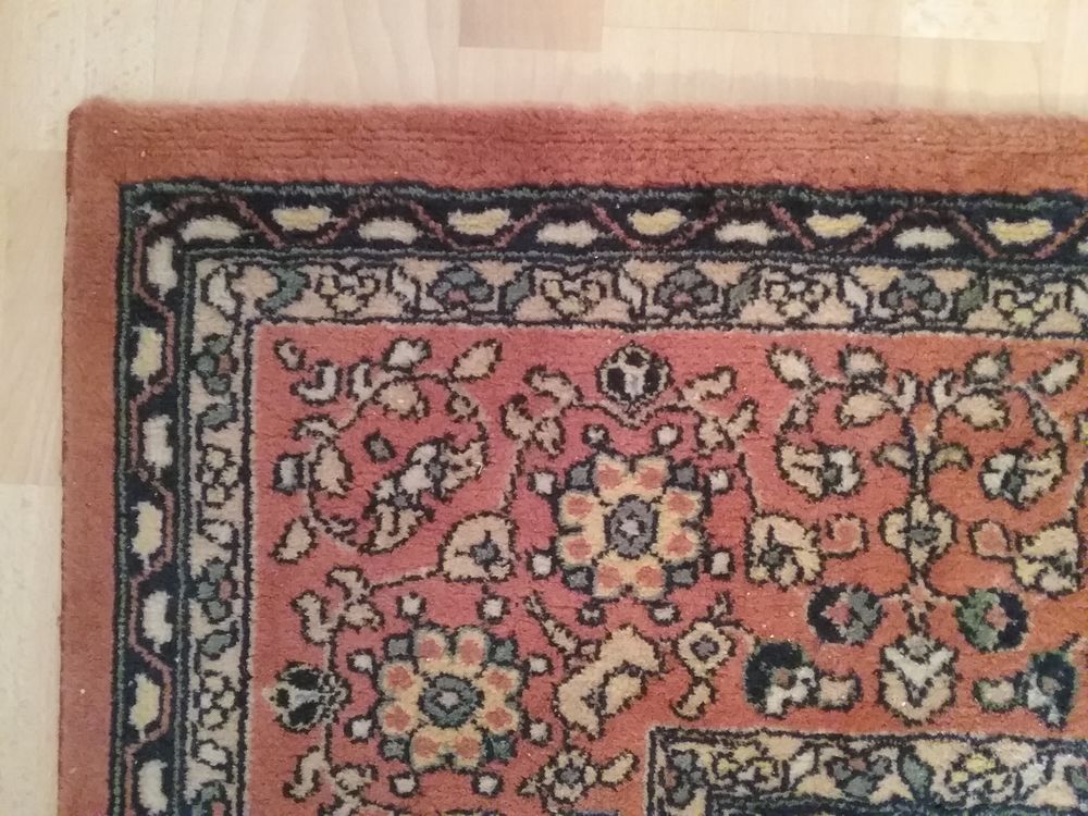 beau tapis type persan tres bon etat Décoration