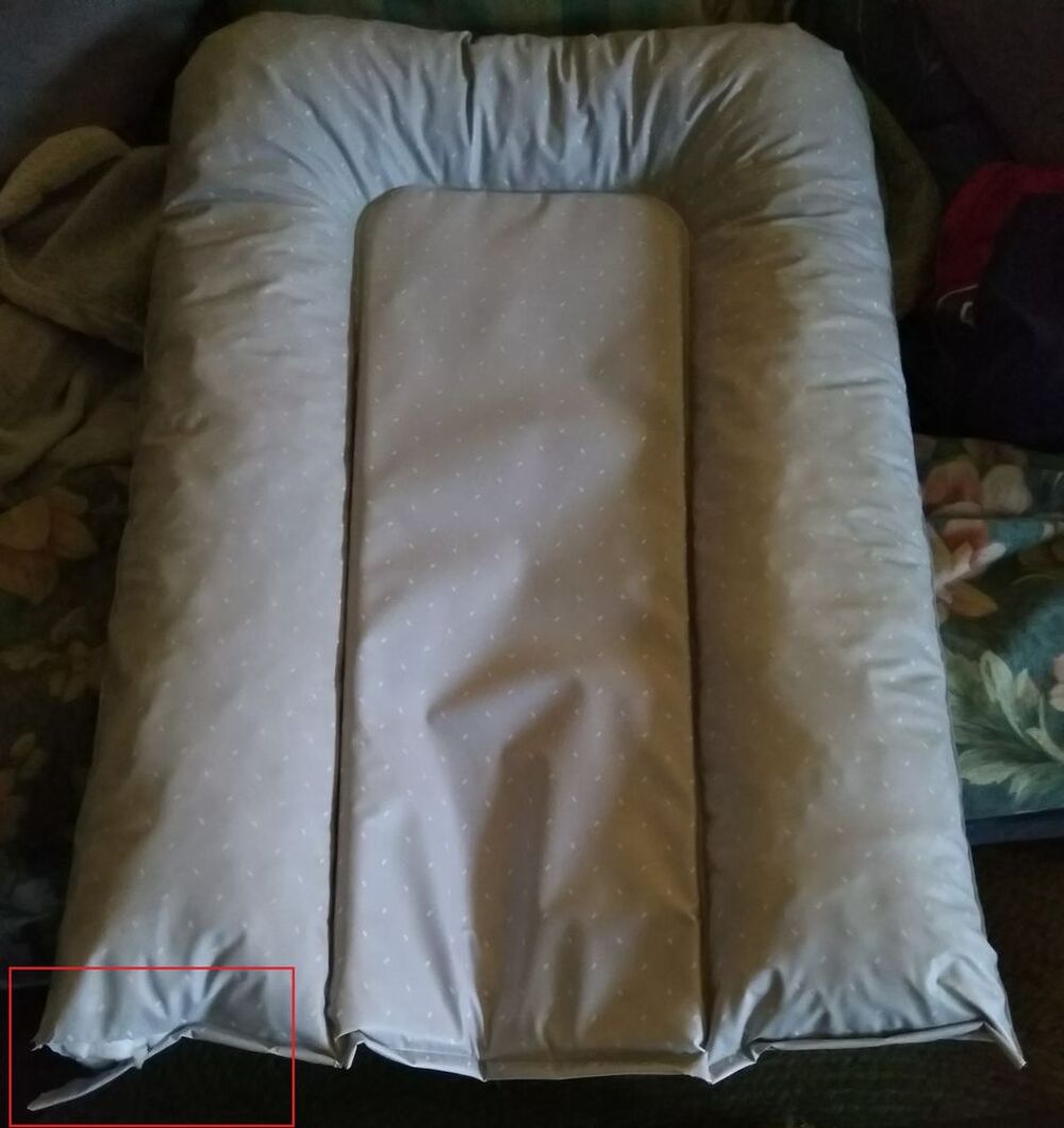 2 matelas &agrave; langer Puériculture