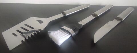 Ustensile barbecue NEUFS 3 Metz (57)