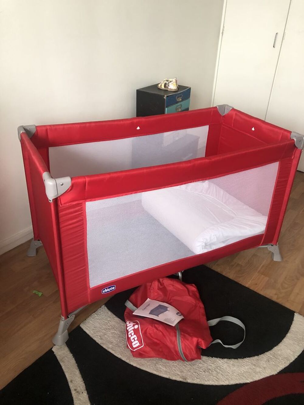 Lit ou berceau nomade matelas b&eacute;b&eacute;. Mobilier enfants