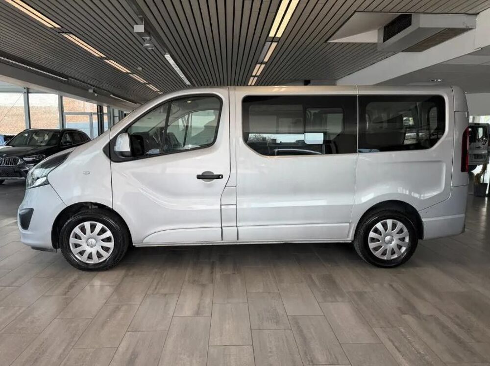 Vivaro VIVARO COMBI 9 PLACES 1,6L CDTI BI-TURBO 120cv 9 PLACES 2015 occasion 55100 Verdun
