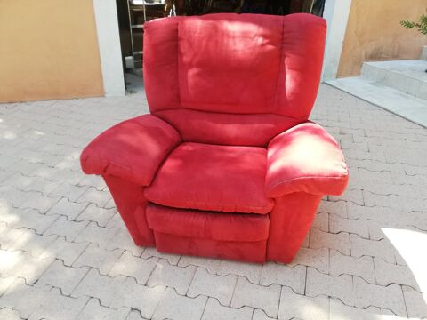 fauteuil relax manuel rouge 210 Poulx (30)