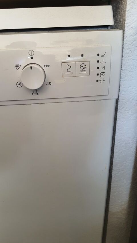 Lave vaisselle electrolux 60x60 100 Monteux (84)