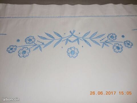 drap de berceau et son oreiller 4 S�te (34)