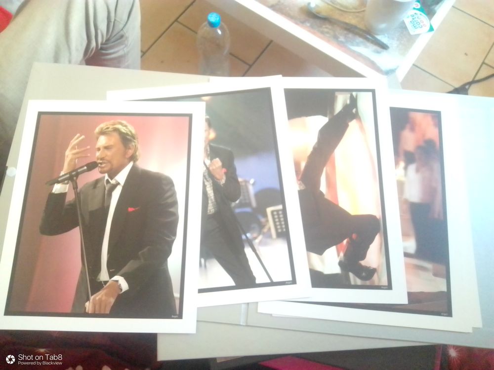 Cd Johnny Hallyday neuf jamais servi 2cd CD et vinyles