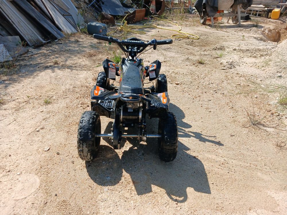 QUAD ENFANT. 800 Watts. 
Jeux / jouets