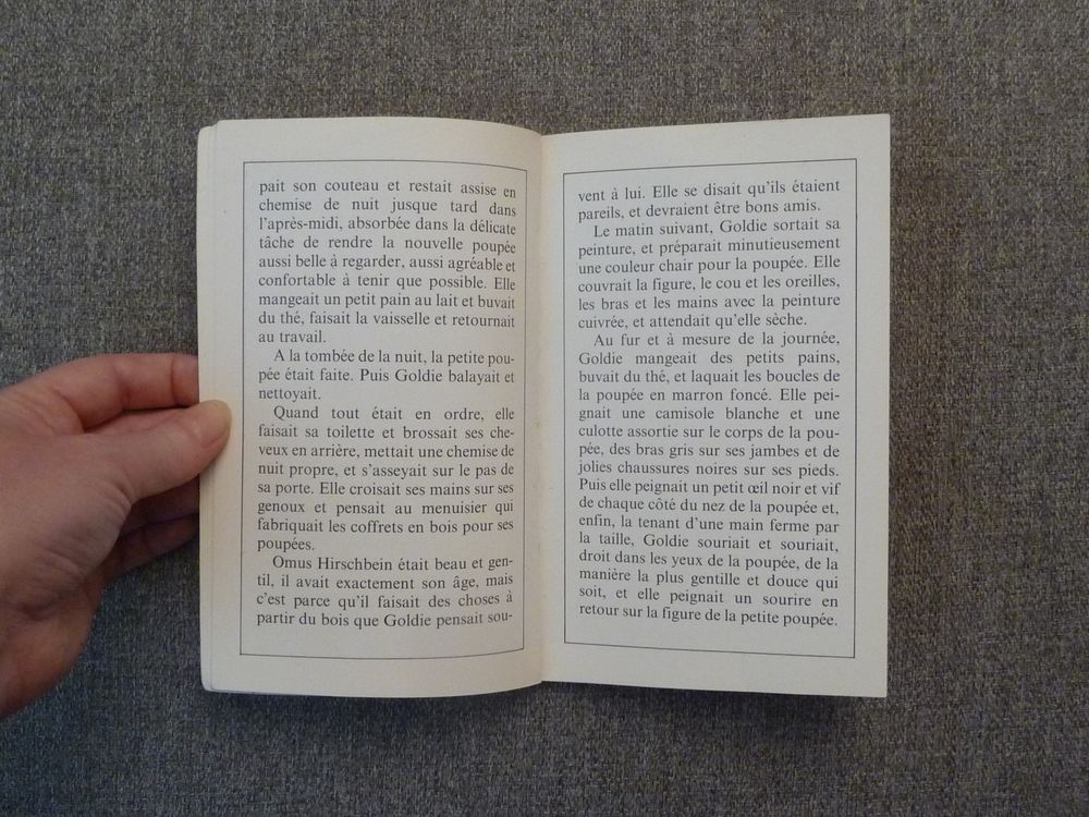 Goldie st ses Poup&eacute;es- MB Goffstein- Editions Gallimard Livres et BD