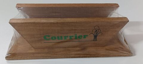 Corbeille classe courrier 6 Chauriat (63)