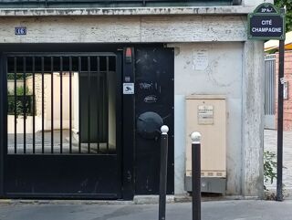  Parking / Garage à louer 12 m²