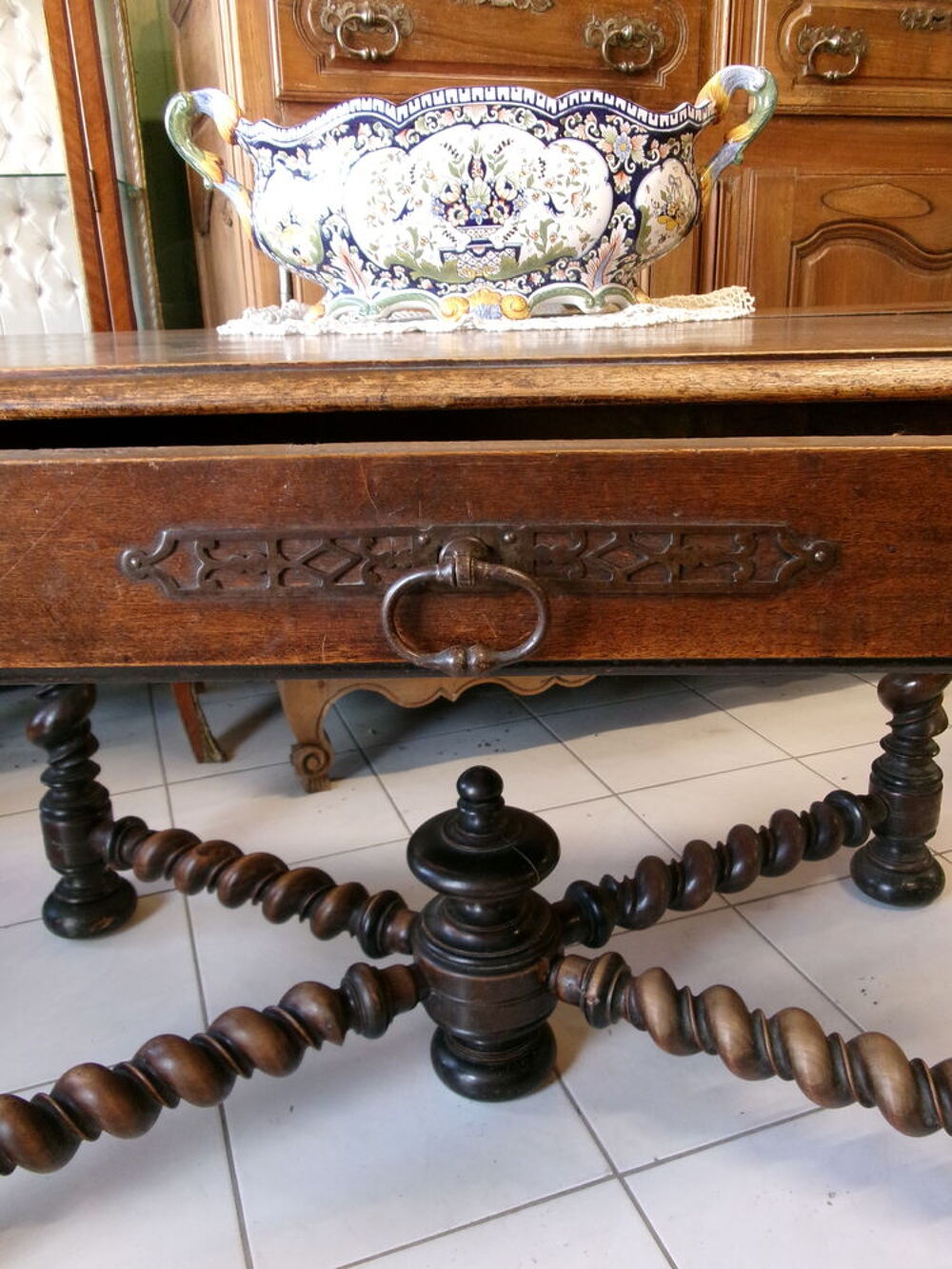 Bureau ancien en noyer Meubles