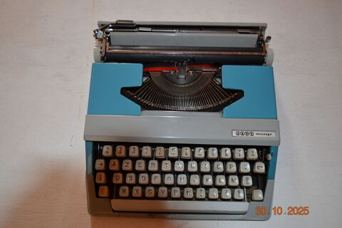 Machine � �crire de voyage 30 Le Neubourg (27)