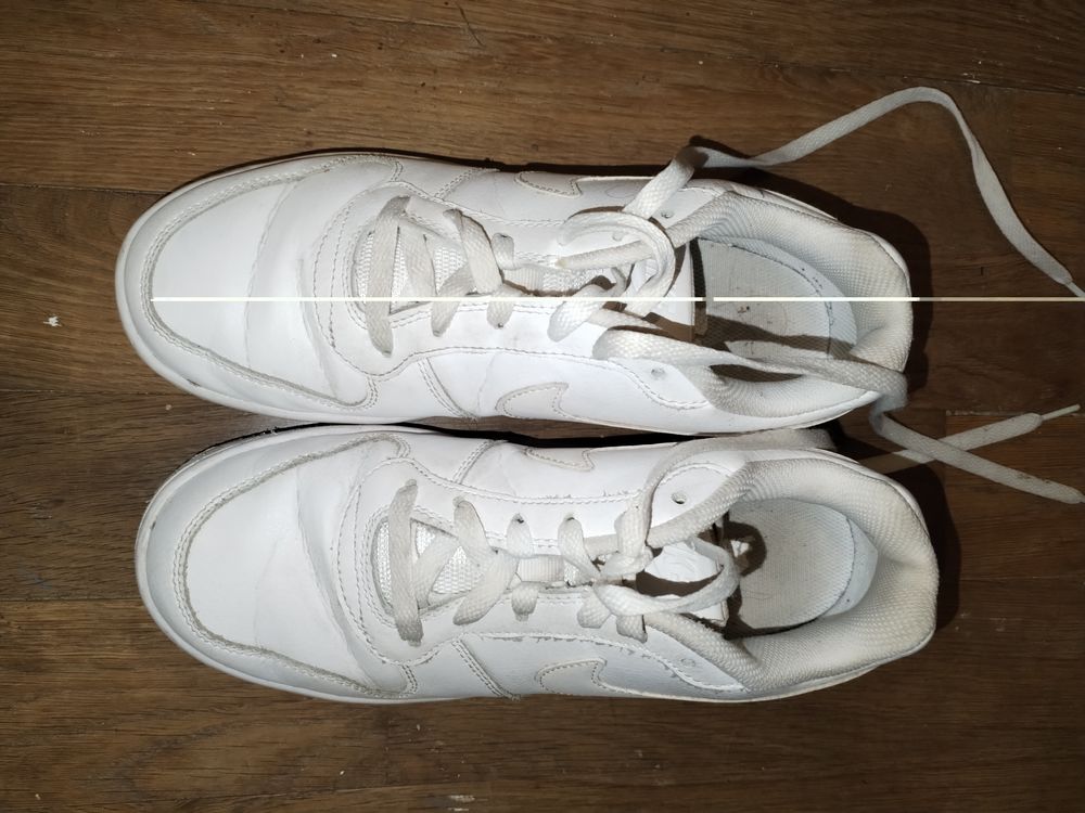 Baskets NIKE full cuir blanche (Taille 40) Chaussures