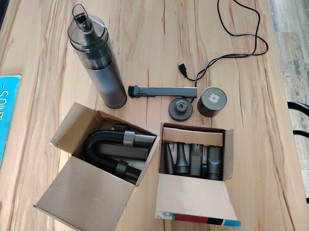 aspirateur de table Electroménager