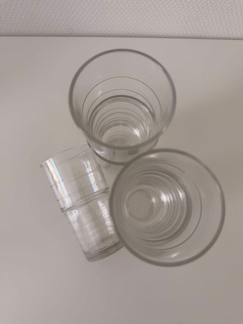 5 verres transparents Cuisine