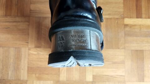 Chaussures boots marque New Rock  100 Maisons-Alfort (94)