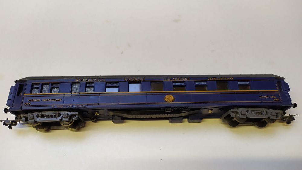 Train &eacute;lectrique : voiture restaurant CIWL de marque LIMA Jeux / jouets