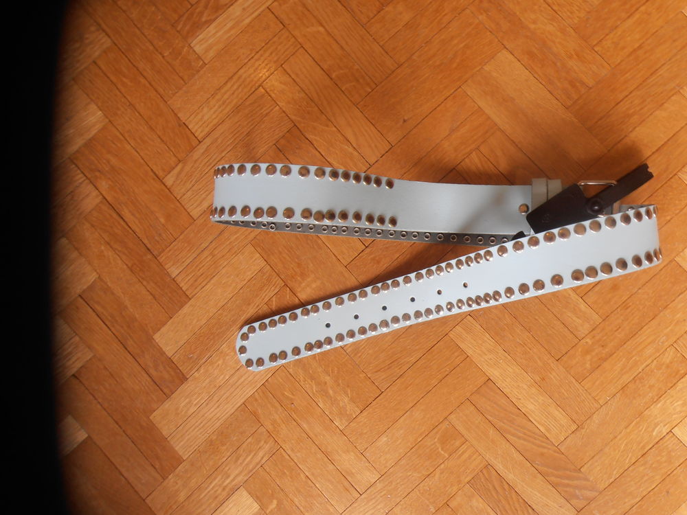 Ceinture clout&eacute;e (V3) Maroquinerie