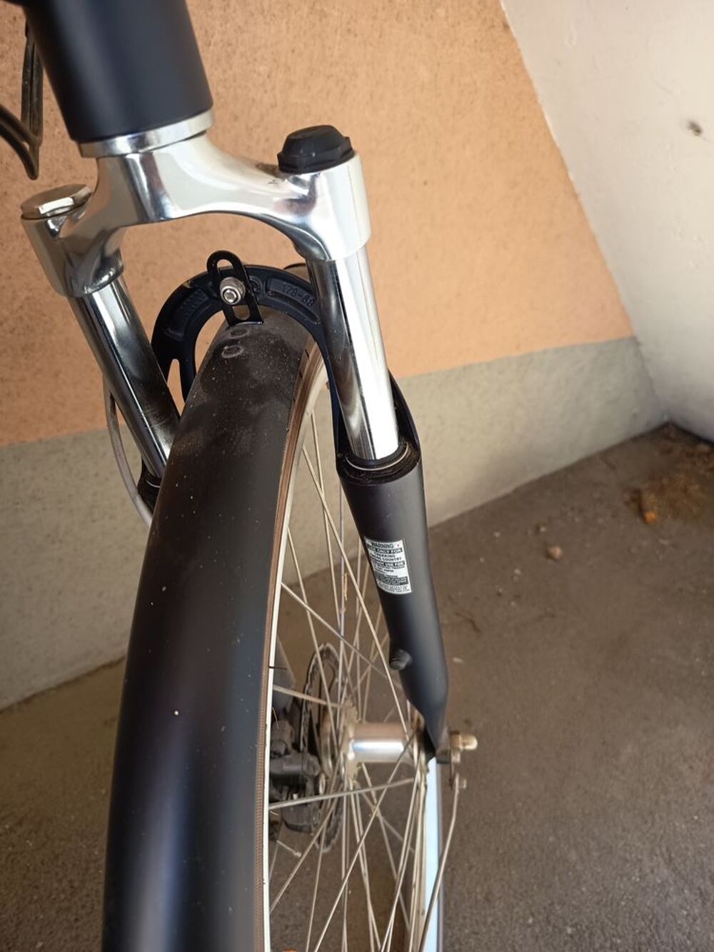 v&eacute;lo &eacute;l&eacute;ctrique mixte B'twin elops 900e tout &eacute;quip&eacute; en tb&eacute; Vélos