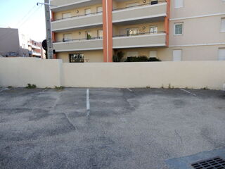  Parking / Garage à louer 15 m² Nîmes