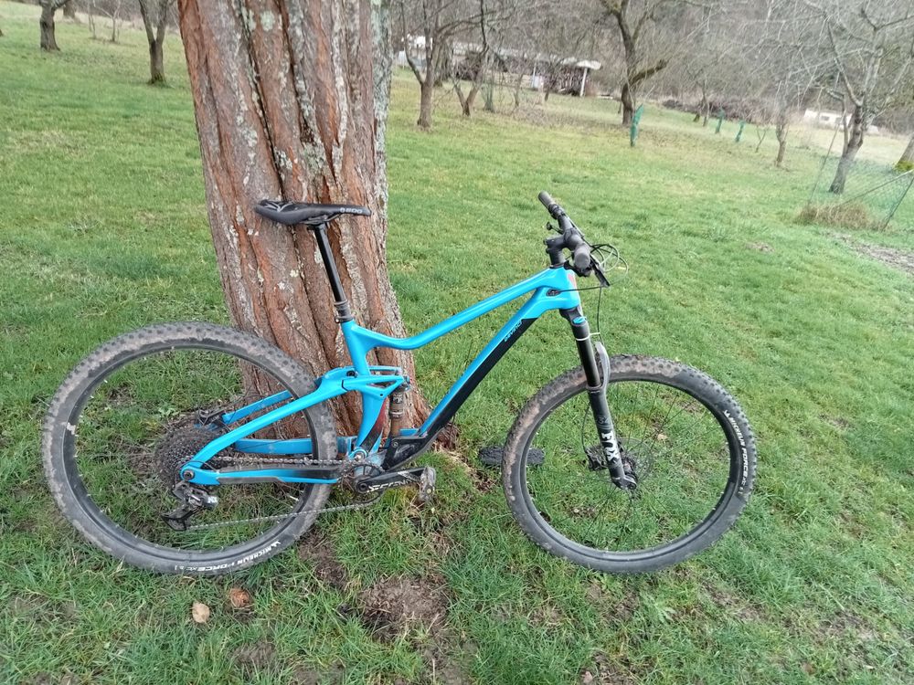 DEVINCI Django N12S Taille L Carbon Sports