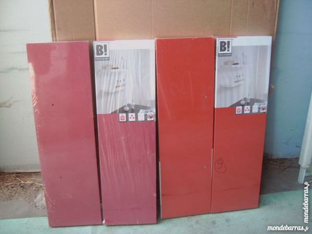 &eacute;tag&egrave;re de couleur neuf 80 x 30 faire un prix Décoration