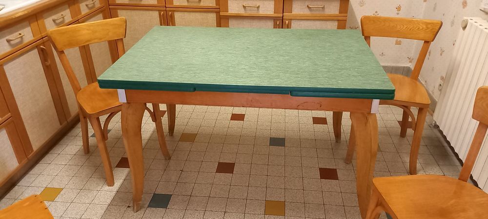 table et chaise ann&eacute;e 50/60 Meubles
