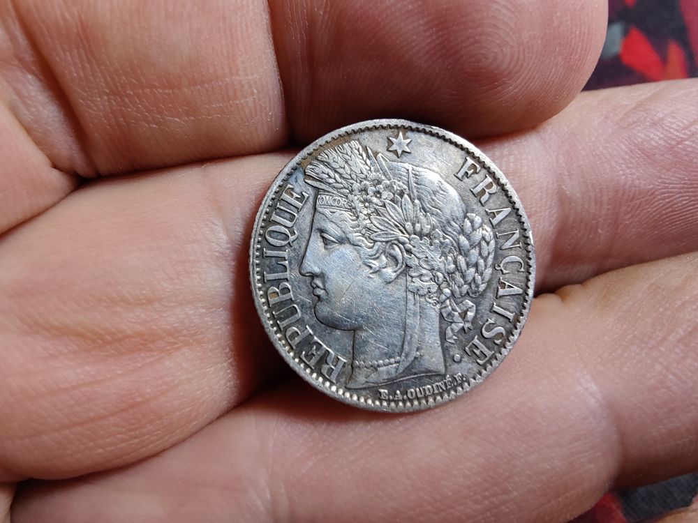 Pas rare mais tr&eacute;s jolie piece de 1 fr C&eacute;r&eacute;s de 1872 A . 