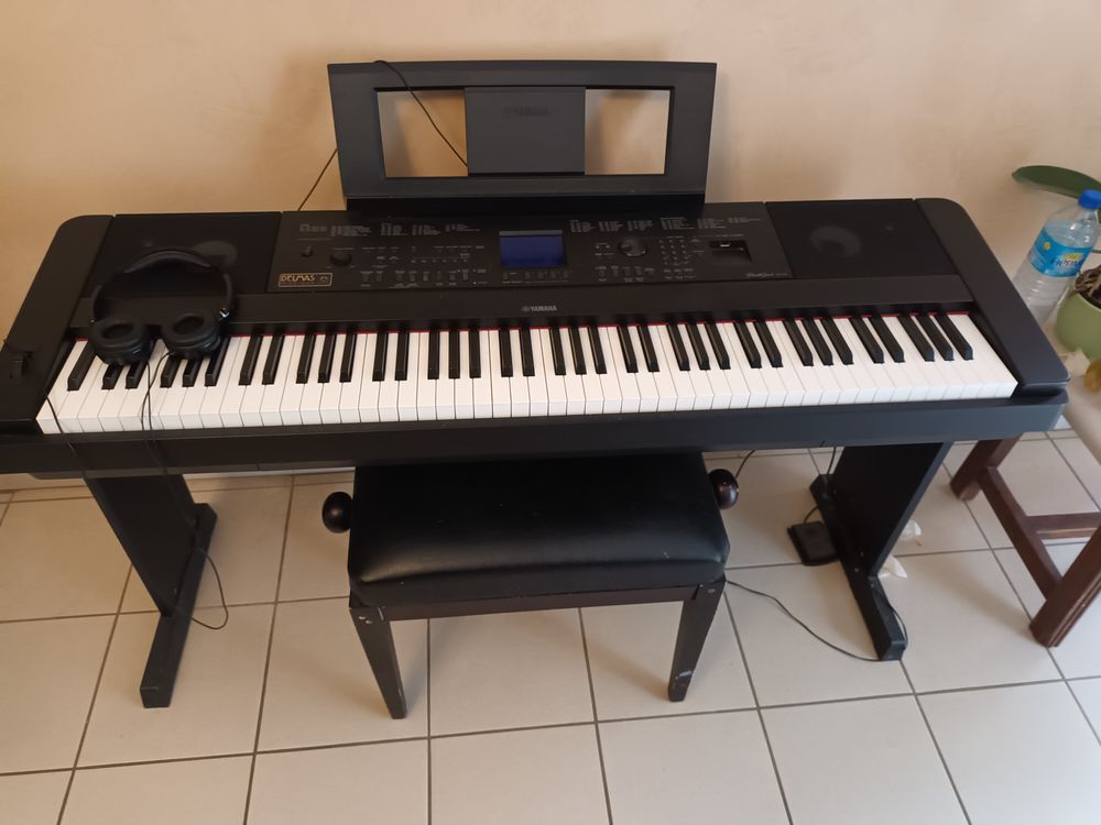 grand piano synth&eacute; yamaha Audio et hifi