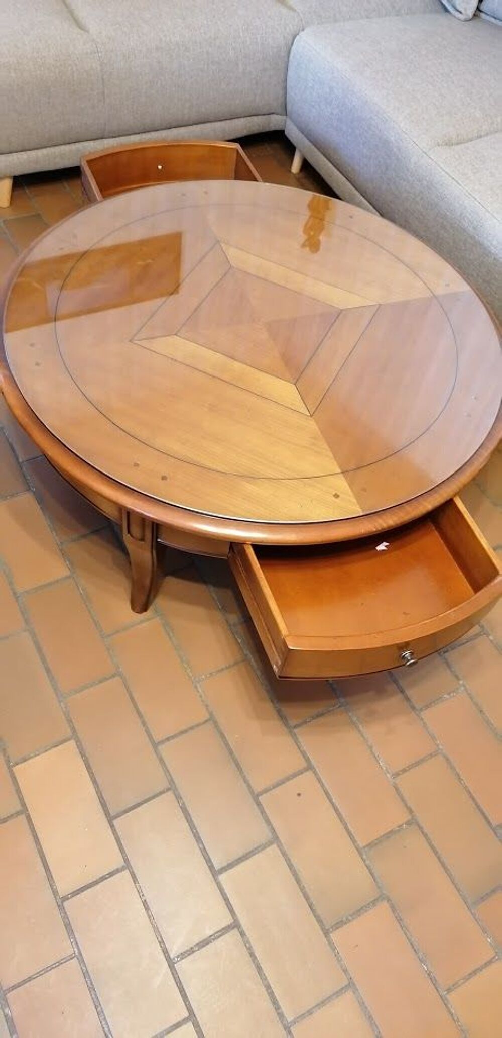 Table basse ronde en merisier massif 2 tiroirs Meubles