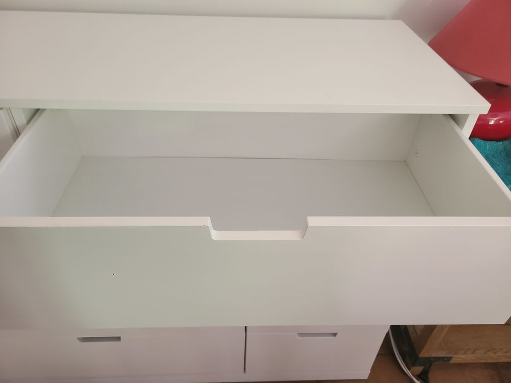 Commode ikea (valeur 390€)blanche, &agrave; venir retirer sur place Meubles