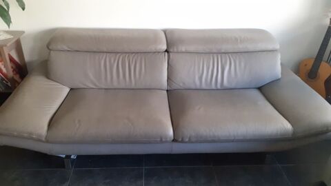 Canap� cuir gris 3 places Poltronesofa. 950 Lyon 4 (69)