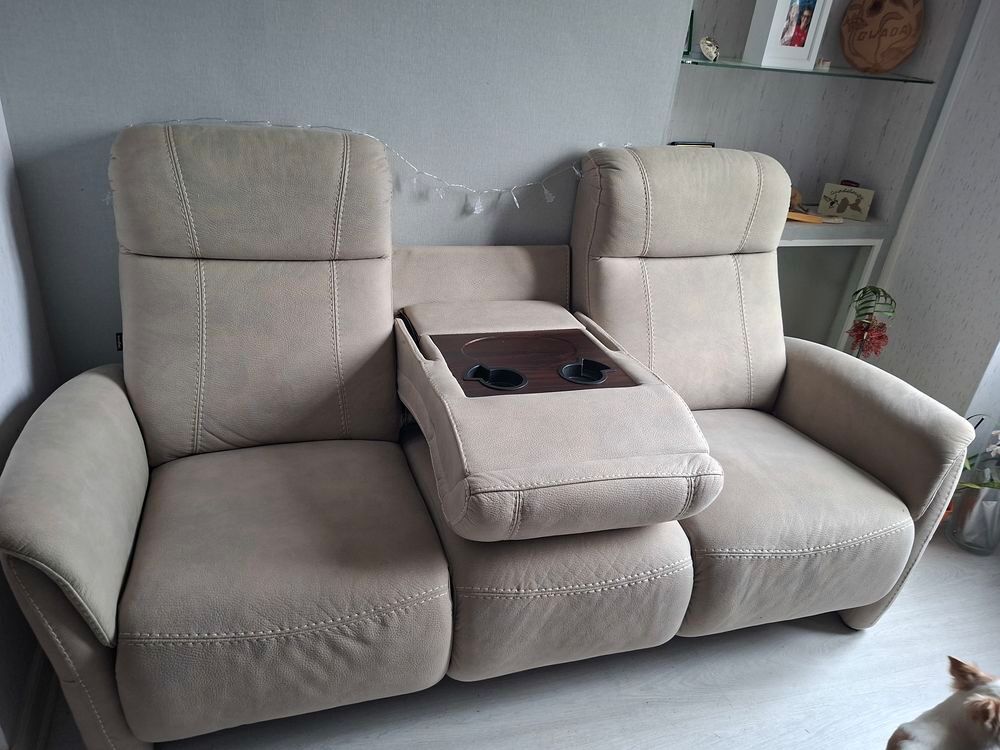 Canap&eacute; et 2 fauteuils Meubles