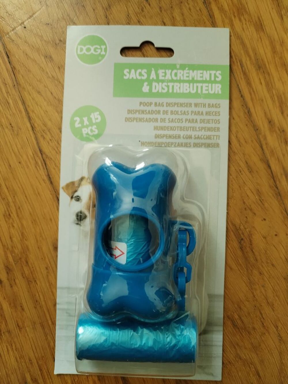 Sac excr&eacute;ments pour chien couleur BLEUE (PRODUIT NEUF SOUS A Maroquinerie