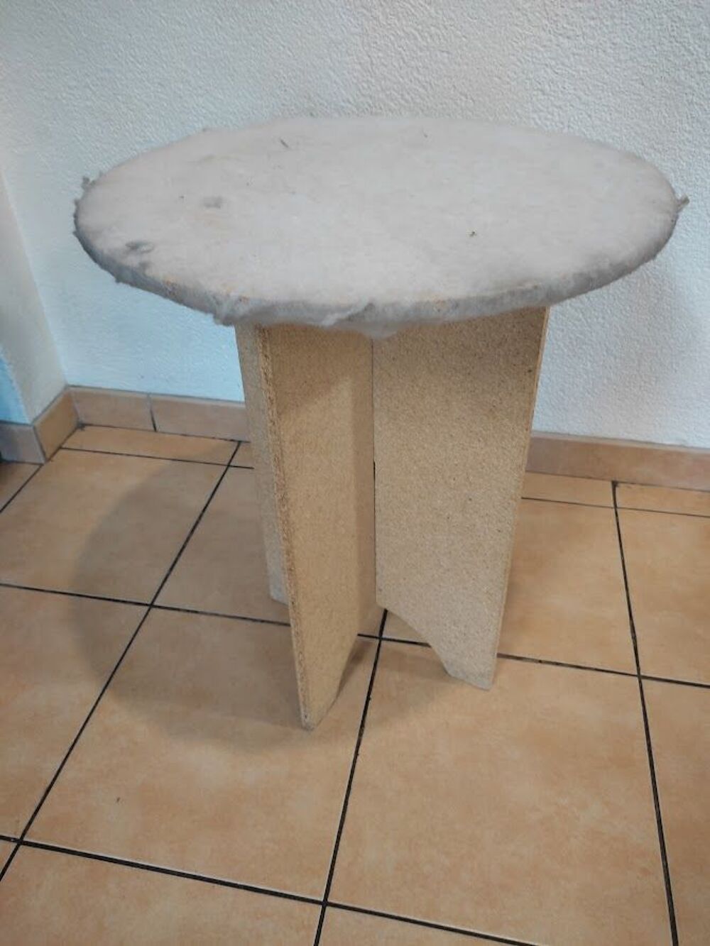 L. B. C. (51) - Gu&eacute;ridon Meubles