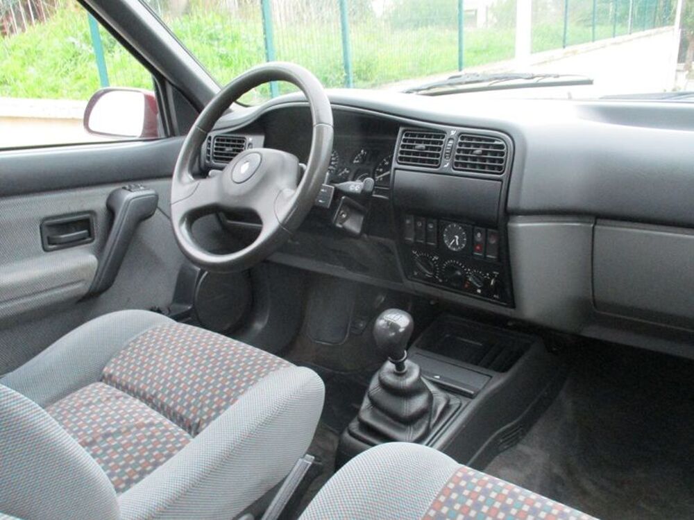R19 19 1.8 RT 1994 occasion 06600 Antibes