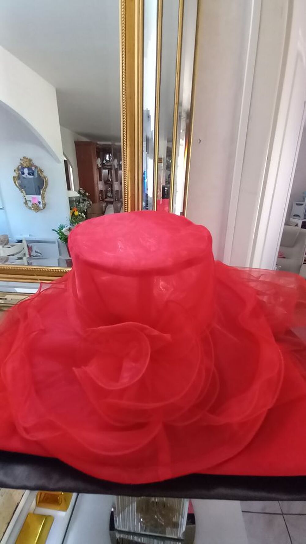 Chapeau de c&eacute;r&eacute;monie coloris rouge Vêtements