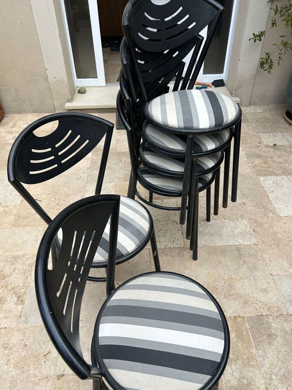 6 chaises acier Meubles