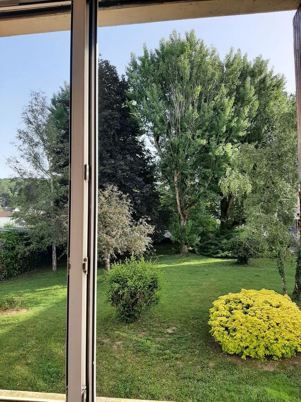 Vente Appartement Lumineux 4 pièces 72 m², traversant Taverny le coteau. Taverny